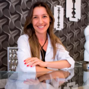 Profa. Paula Postalli